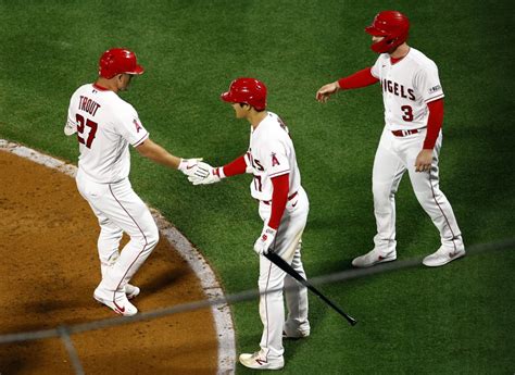 Los Angeles Angels vs Los Angeles Angels pronostico MLB